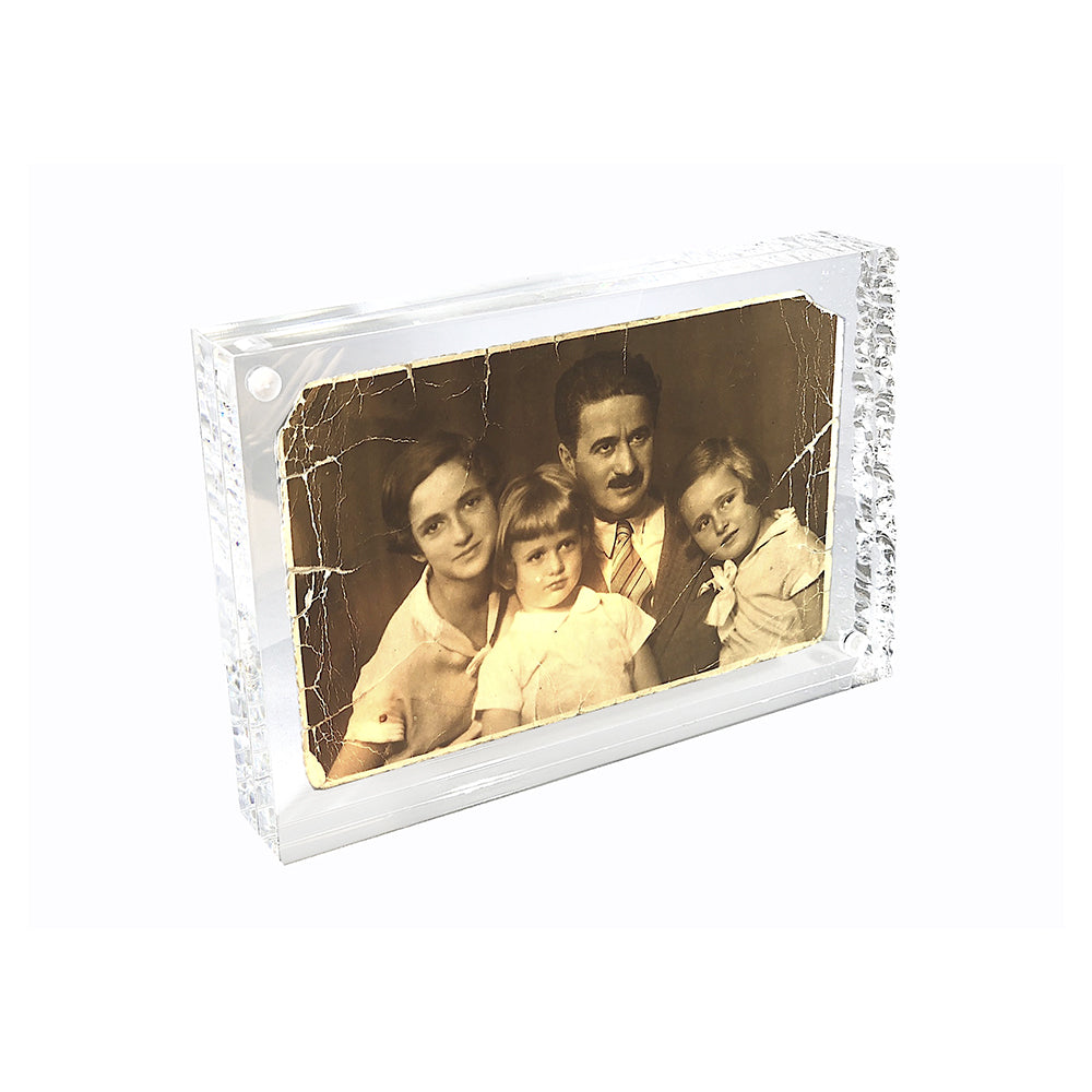 Crystal Magnet Frame